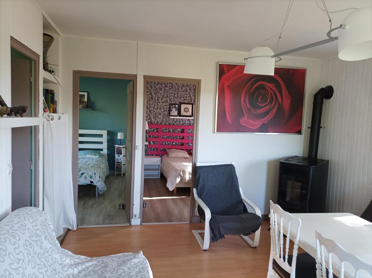 Chalet Deux Chambres Au Calme Saint-Brisson Eksteriør billede